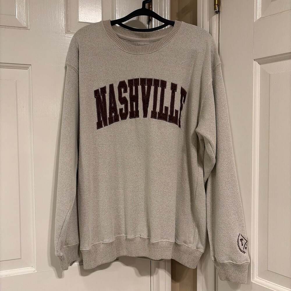 New York Popular Nashville Varsity Pullover Sweatshirt Size L
